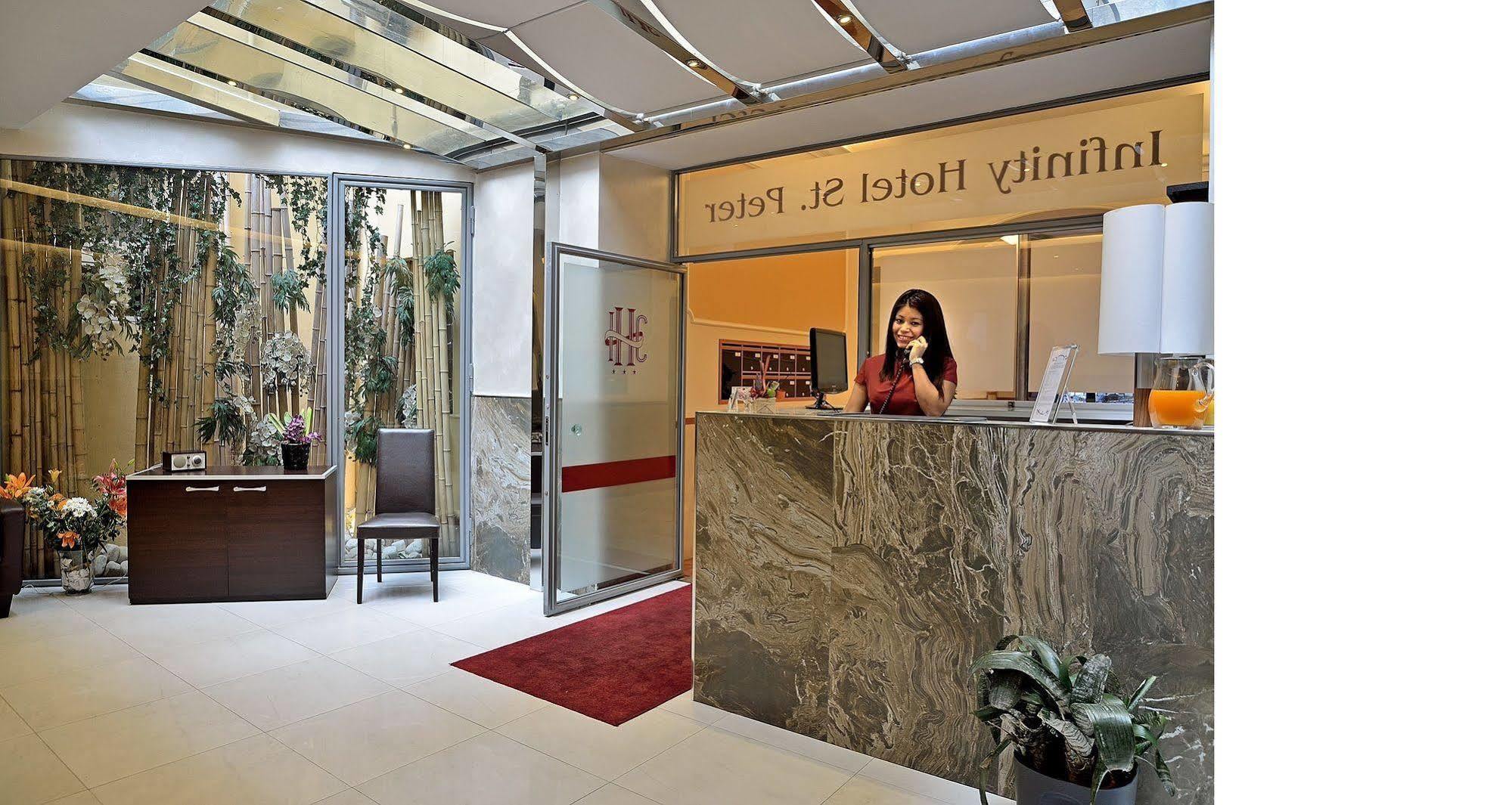 Hotel Catone District 3*