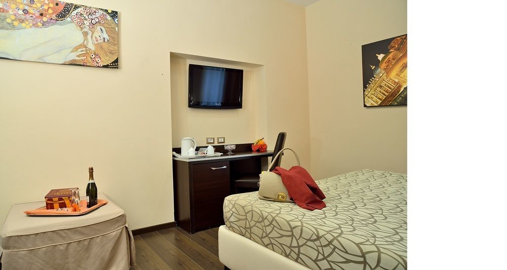 Hotel Catone District